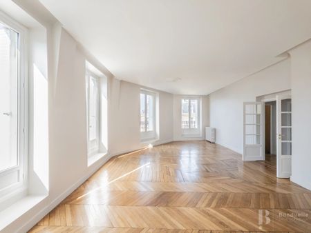 Rental Apartment Paris 1st Palais-Royal - Photo 5