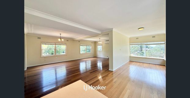 Spacious Home with Modern Internal Fittings - Photo 1