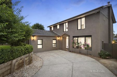 23 Jolie Vue Road, Balwyn North - Photo 5