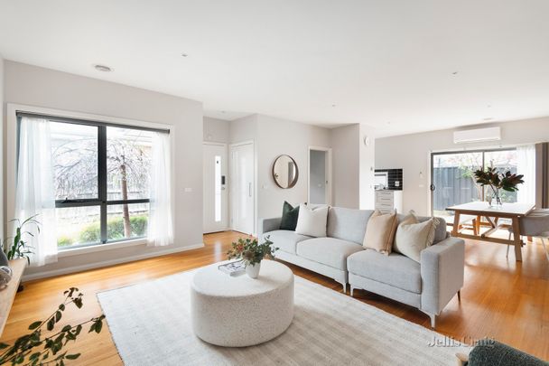 3/15 Suffolk Street, Reservoir VIC 3073 - Apartment For Rent | Domain - Photo 1