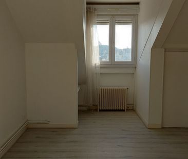 Proche commerces, appartement T3 rénové - Photo 4