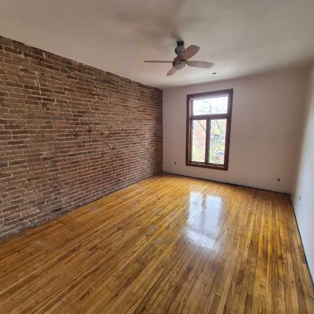 Lumineux logement au coeur du Plateau - Photo 4