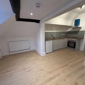 High Street, Coleshill - Photo 3