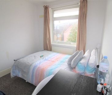 Room in a Shared House, Roedale Road, BN1 - Photo 5