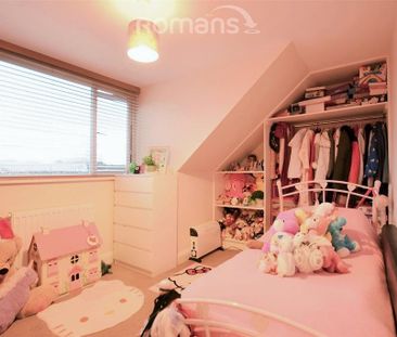 3 bedroom flat to rent - Photo 2