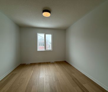 For Lease - 21 Moss Drive, Markham, Ontario - Photo 6