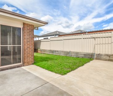 11 Emerald Street, Orange. - Photo 3