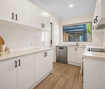 Waterside Living with Enviable Lifestyle - Photo 5