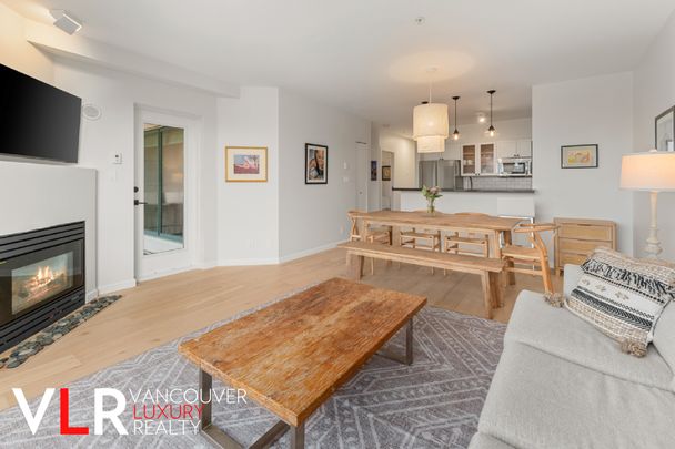 Condo in Vancouver West Side, BC - Photo 1