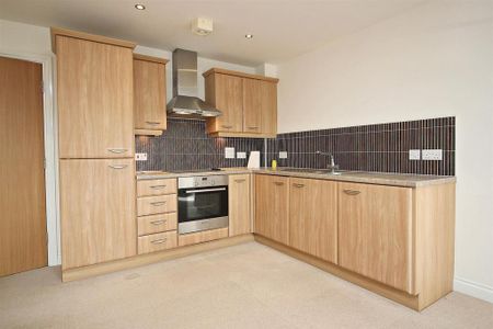 2 bedroom apartment to rent - Photo 5