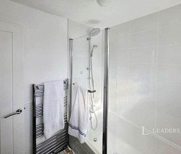 Alpine Close, Oakham, Rutland, LE15 - Photo 1