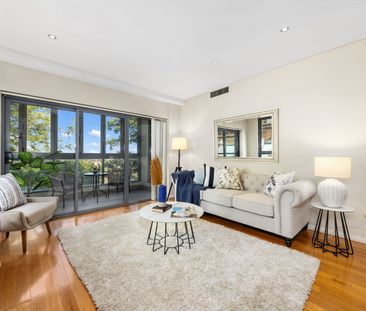 Rare Expression of Luxury, Light and Lifestyle in the Heart of Nort... - Photo 1
