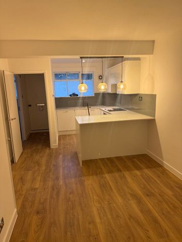 1 Bed Flat, Rockley Road, W14 - Photo 3