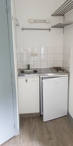 Location Appartement 1 pièce 14m² LILLE 59800 - Photo 3