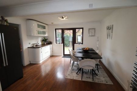 Thalmassing Close - Thriftwood, Property for rent - Photo 3