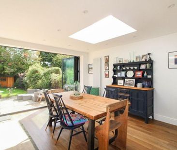 3 bedroom semi-detached house to rent - Photo 3