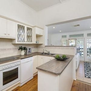 Myrtle Bank - Photo 2