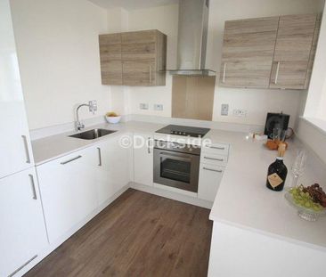 2 bedroom apartment to rent - Photo 4