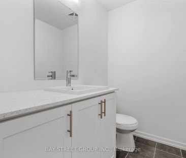 For Lease - 22 Lytham Green Circle Unit# 18, Newmarket, Ontario - Photo 6