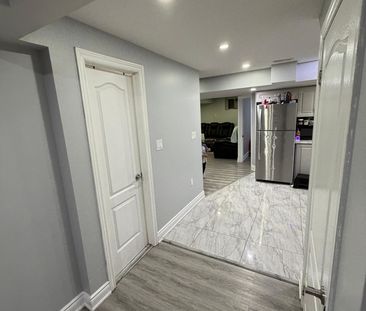 For Lease - 15 Troyer Street, Brampton, Ontario - Photo 4