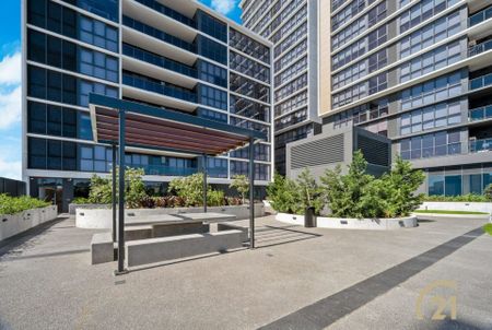 Spacious Modern 2 Bedroom Apartment in Prime Liverpool CBD Location&excl; - Photo 2