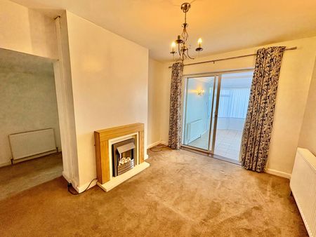 Standhills Road, Kingswinford, DY6 8JS - Photo 3