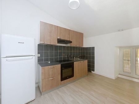 Location Appartement 2 pièces 56m² - Photo 2