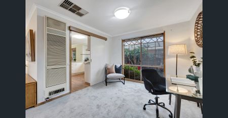 Charming, Cozy & Close to It All! - Photo 5