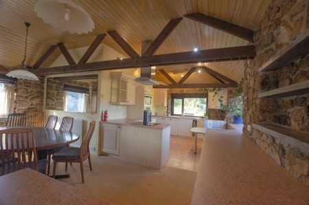 4 bedroom detached house to rent - Photo 3