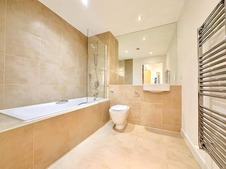 2 bedroom flat to rent - Photo 4