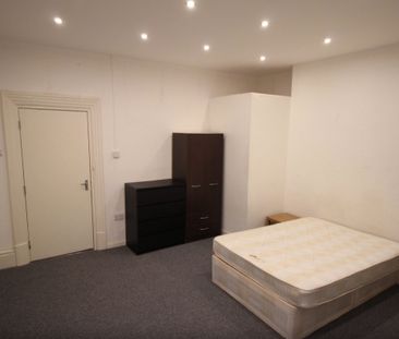 3 Bed - 79A Cardigan Road, Hyde Park, Leeds - LS6 1EB - Student - Photo 2