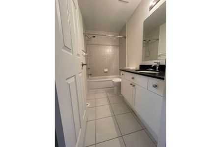 For Lease - 62 Howe Avenue, Toronto, Ontario - Photo 5