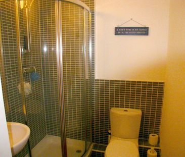 2 bedroom ground floor flat to rent - Photo 4