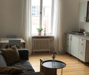 Karlavägen, Stockholm - Photo 2