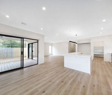 25 Hallow Street, Bentleigh East VIC 3165 - House For Rent | Domain - Photo 5