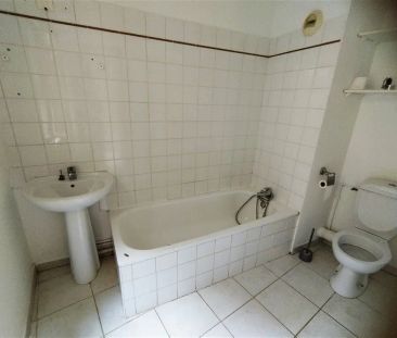 Location appartement 2 pièces - 39m² à Cavaillon (84300) - Photo 6