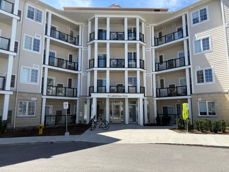 For Lease - 50 Lakebreeze Drive Unit# 229, Clarington, Ontario - Photo 4
