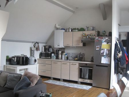 A LOUER TRES BEL APPARTEMENT A VERMAND 02490 - Photo 2