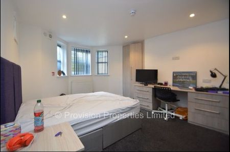 4 bed student properties Leeds - Photo 5