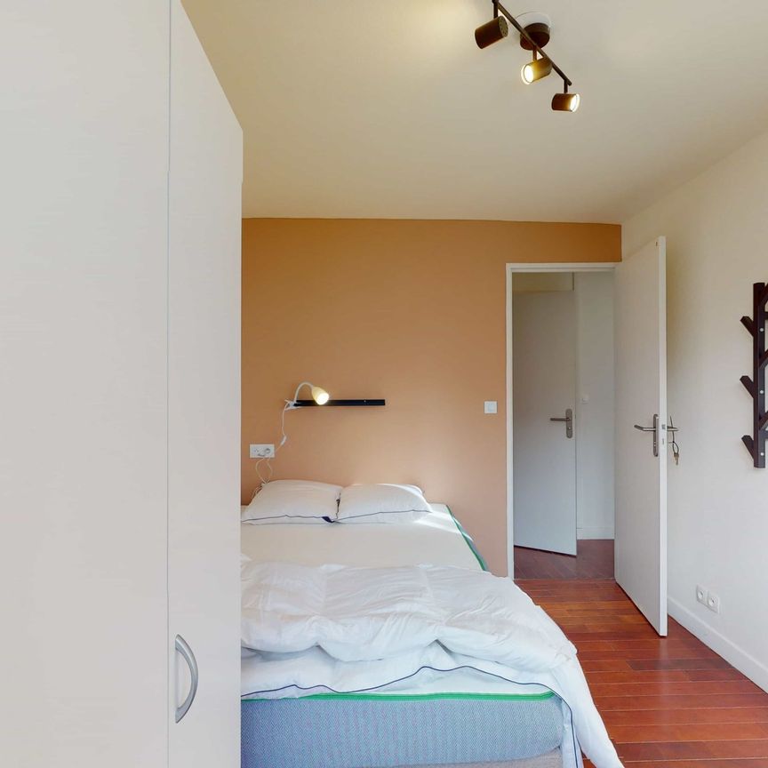 Lille Hoover 4 — Chambre Privée 2 - Photo 1