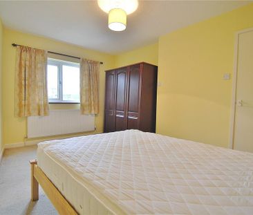 4 bedroom semi-detached house to rent - Photo 4