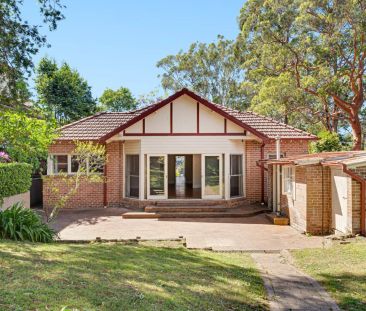 Character-Filled Family in Prime Lindfield Location - Photo 2