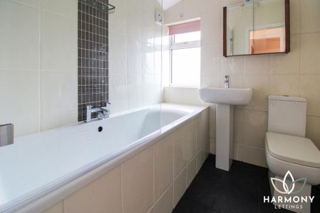 2 bedroom semi-detached house to rent - Photo 3