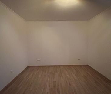 Ihr neues Zuhause! Großzügig geschnittene 3-Zimmer-Wohnung in ruhig... - Photo 3