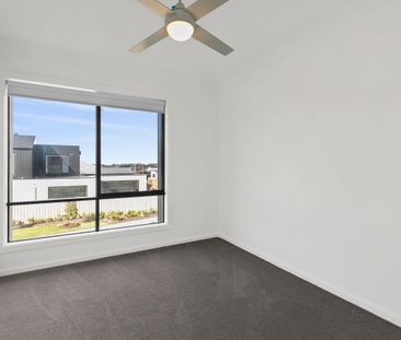 Low Maintenance Living! - Photo 2