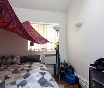 3 bedroom apartment to rent - Photo 6