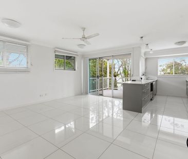 Modern & Convenient Living in Yeerongpilly 🏡 - Photo 2