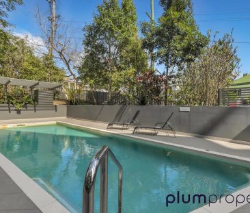 1/68 Benson Street, Toowong QLD 4066 - Photo 4