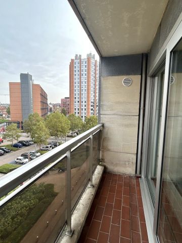 Modern, gerenoveerd appartement in hartje Leuven met 2 slaapkamers - Photo 2