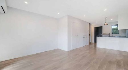 Modern 2-Bedroom + Study Terrace Home in Swanson - Photo 3